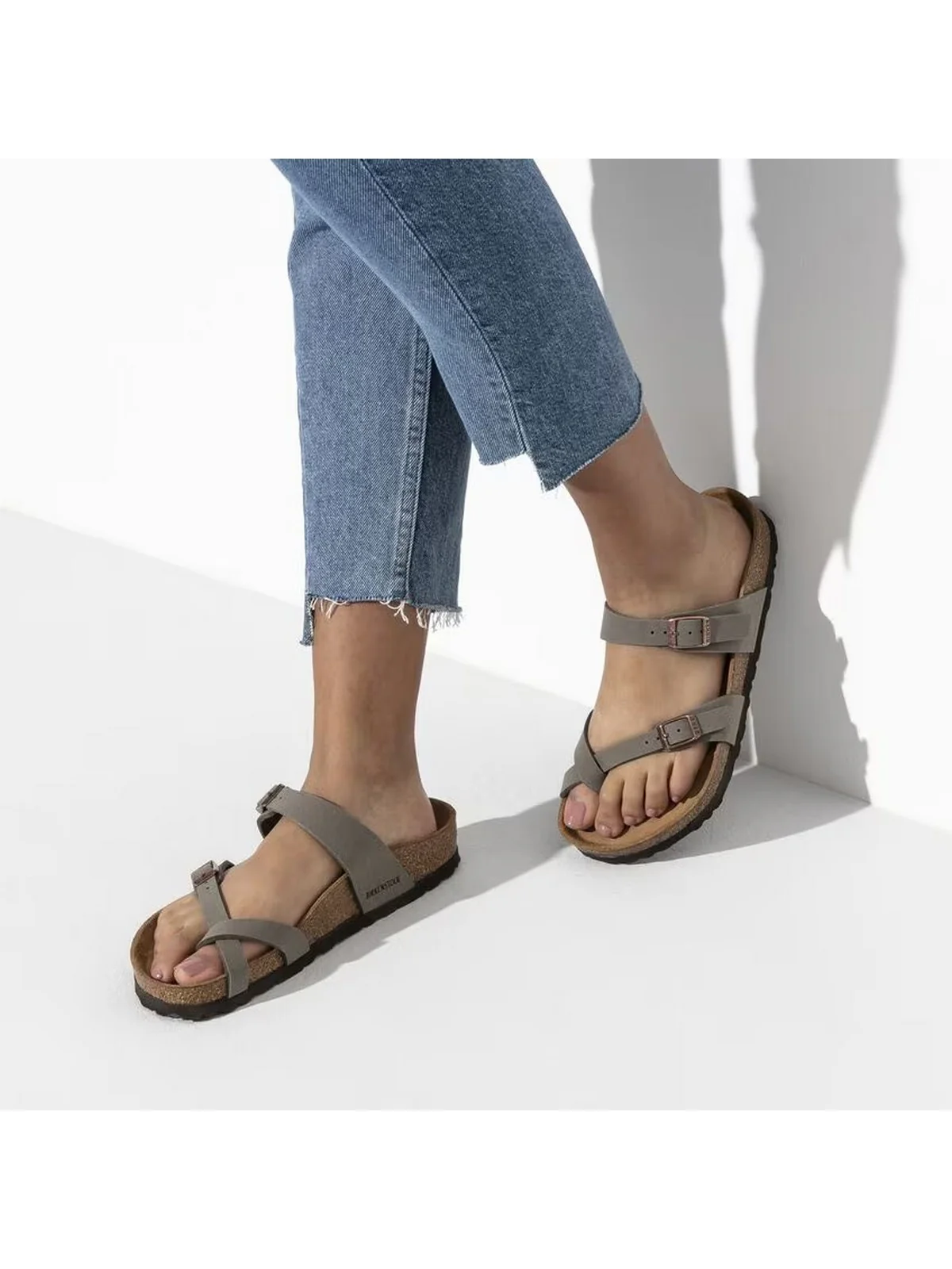 BIRKENSTOCK Sandalo Unisex adulto Mayari stone, Birkibuc 071071 Grigio - Image 2