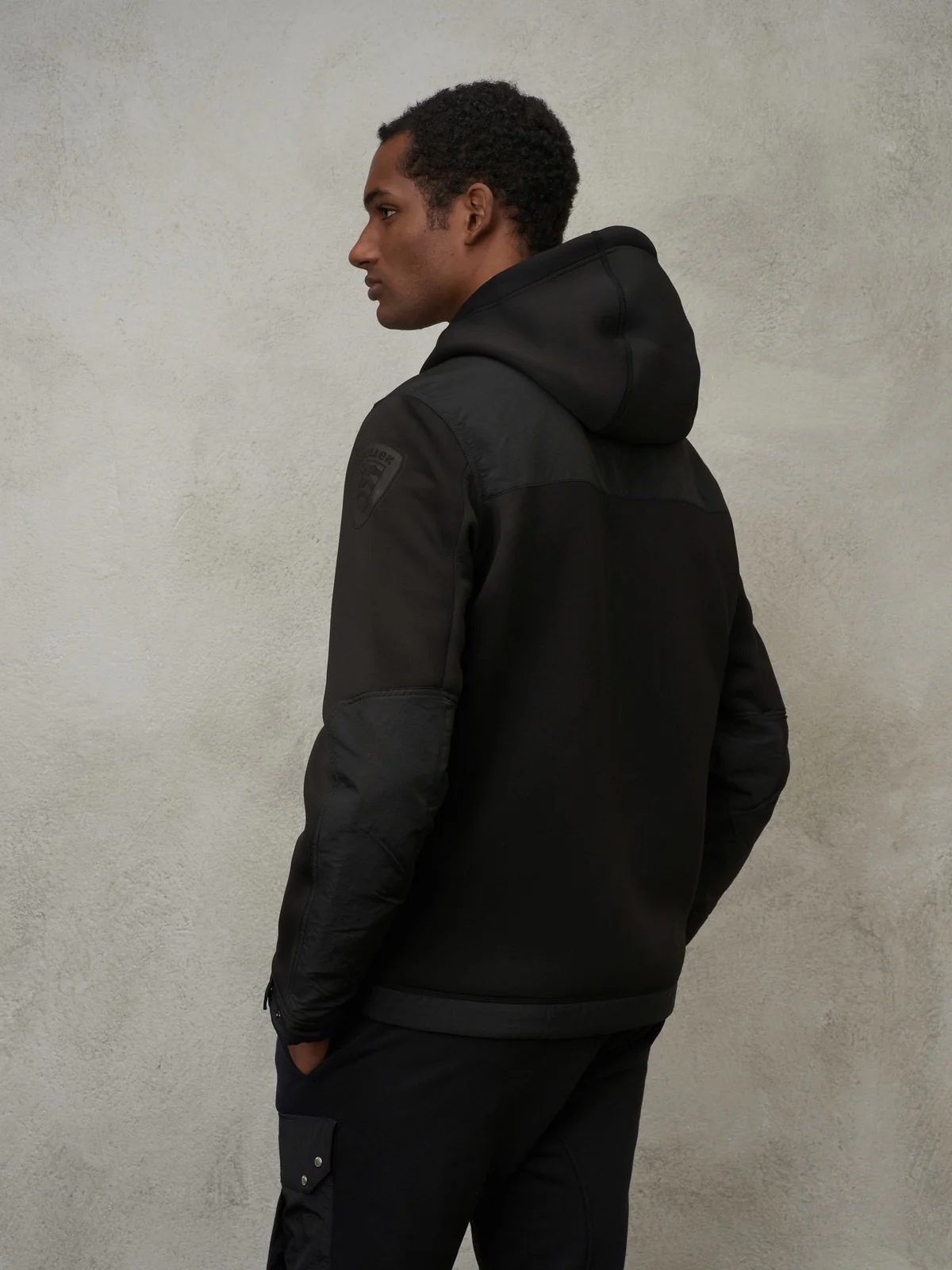 BLAUER Felpa Uomo  23WBLUF02074 004745 999 Nero - Image 3