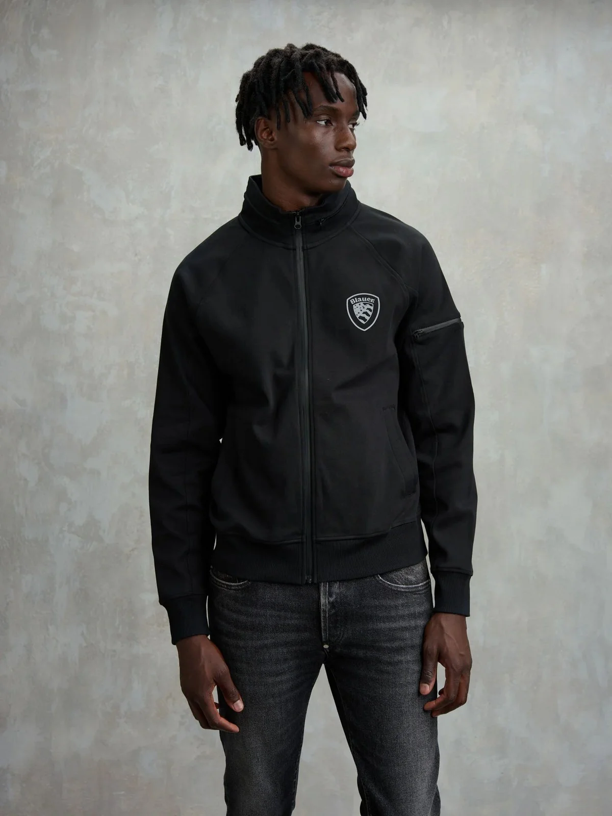 BLAUER Felpa Uomo NELSON 25WBLUF01228 007301 999 Nero - Image 5