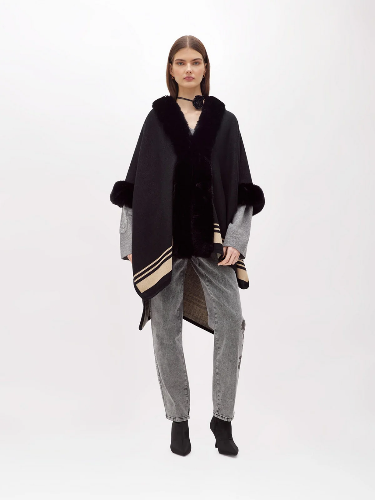 BLUGIRL Mantella Donna  PF5011T0300 22222 Nero - Image 2