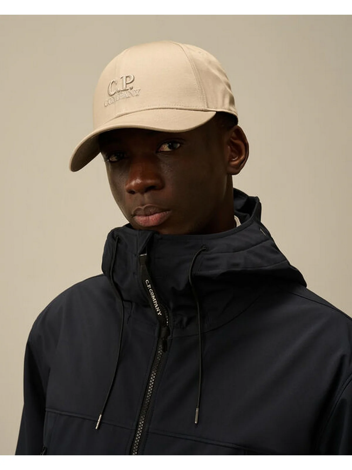 C.P. COMPANY Cappello Uomo 18CMAC282A006288A 327 Beige - Image 2
