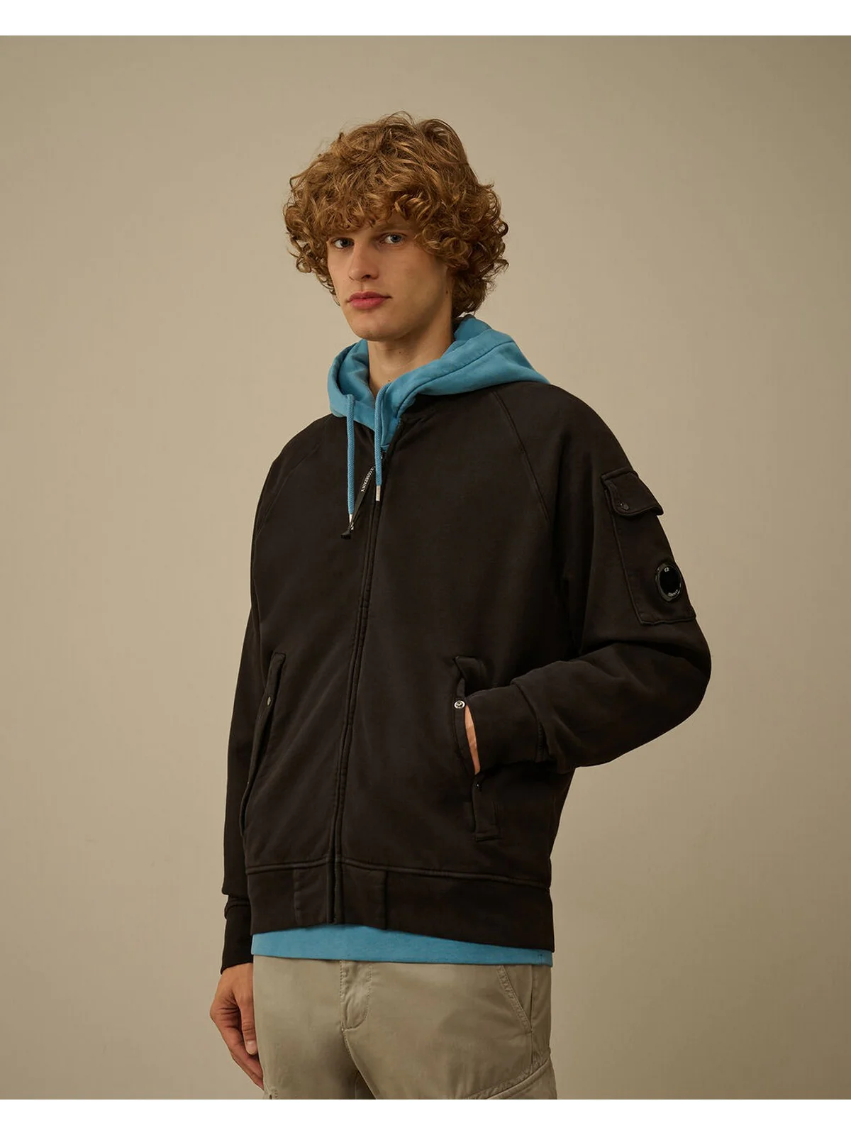 C.P. COMPANY Felpa Uomo  19CMSS205A006372G 999 999 - BLACK - Image 2