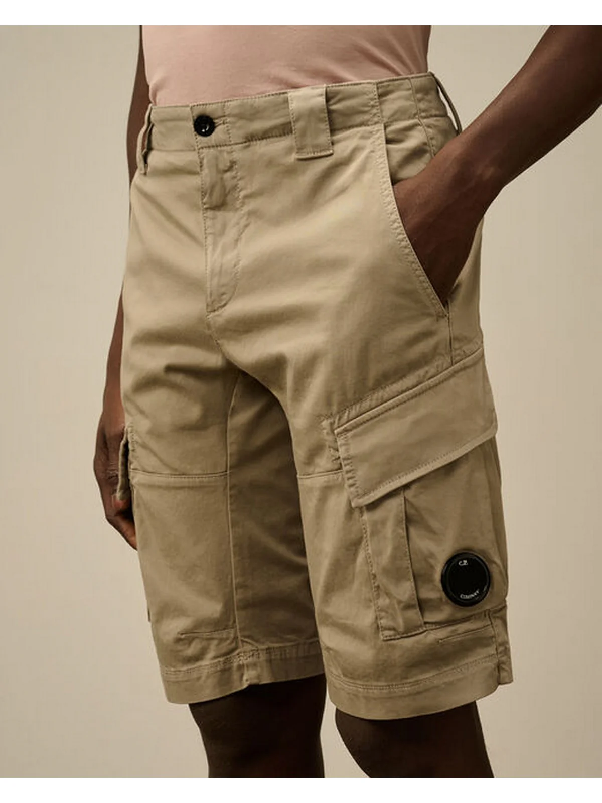 C.P. COMPANY Bermuda Uomo  18CMBE116A005694G 327 Beige - Image 4