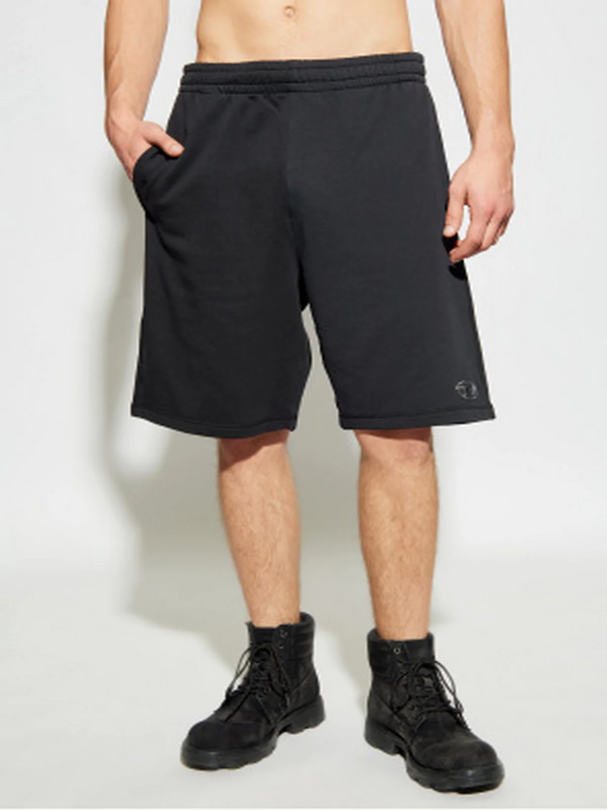 DIESEL Pantaloncini Uomo P-MARSHY-IOD CALZONCINI A21795 0BKBW 900 001 - BLACK - Image 2