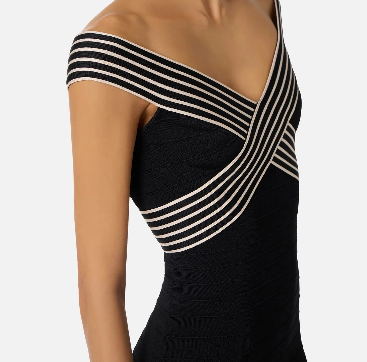 ELISABETTA FRANCHI Abito Donna  AM75S61E2 685 NERO/BURRO - Image 2