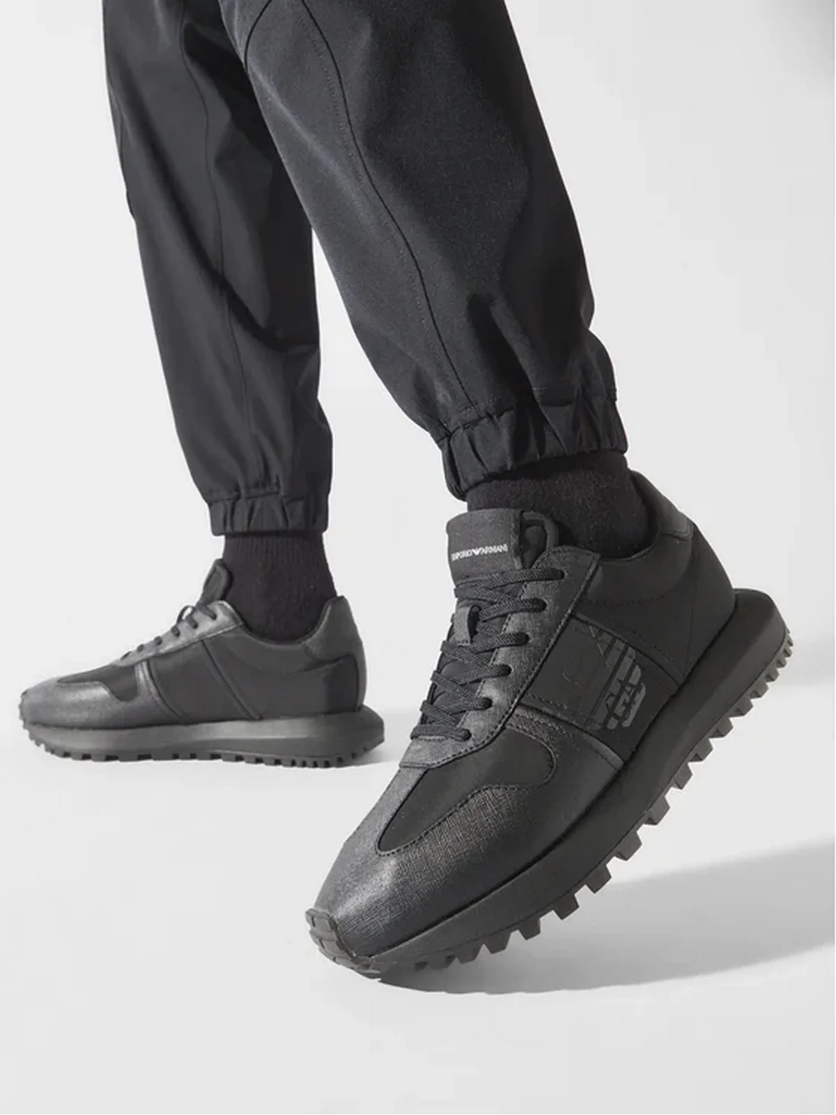 EMPORIO ARMANI Sneaker Uomo  X4X640 XN949 K001 Nero - Image 4