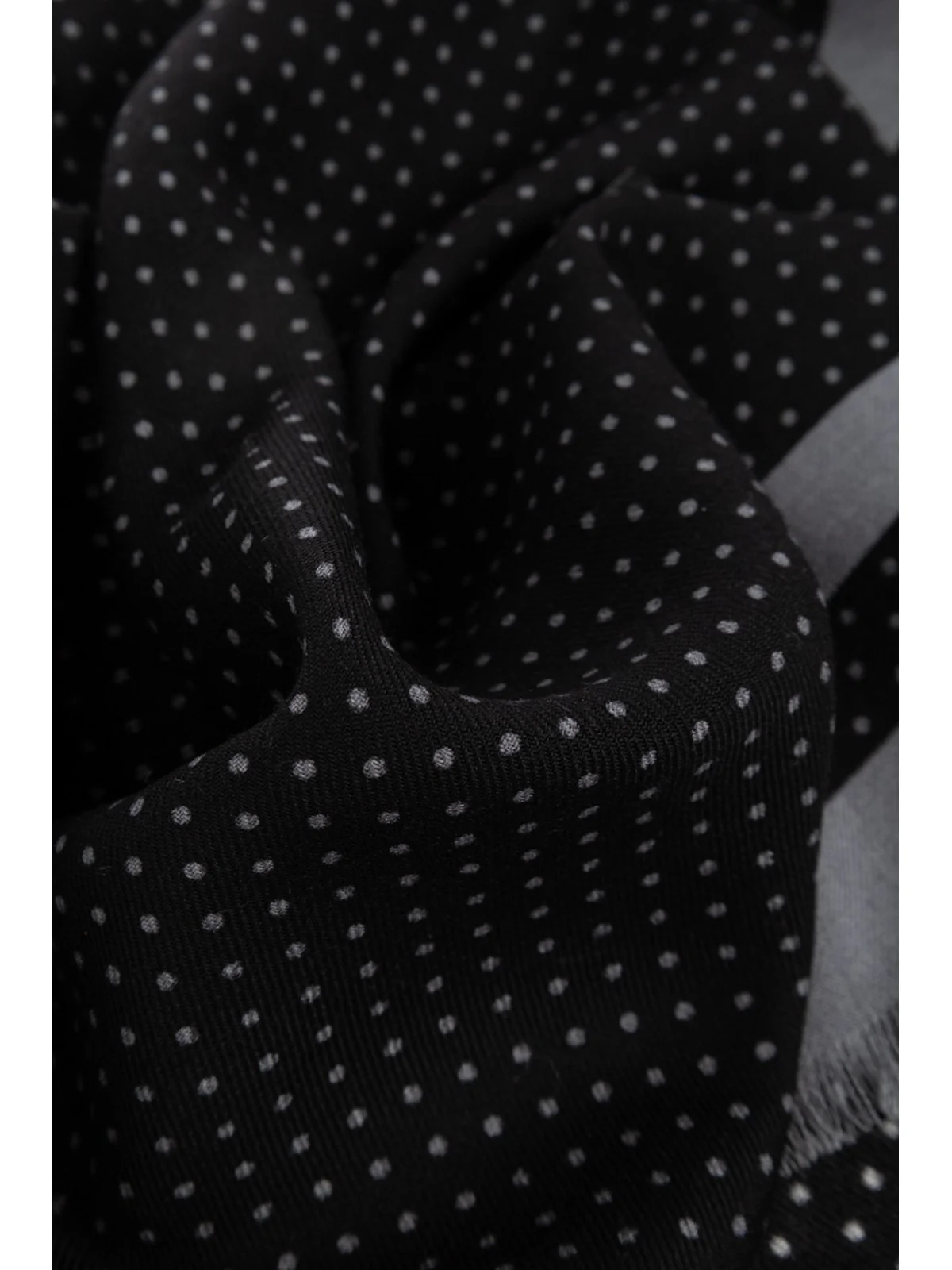 EMPORIO ARMANI Stola Uomo EM003845 AF20009 FC255 BLACK+FANCY POIS GREY - Image 2