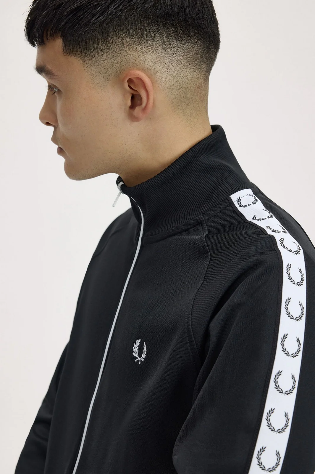 FRED PERRY Felpa Uomo FP TAPED TRACK JACKET FP-J4620-57 198 BLACK - Image 4