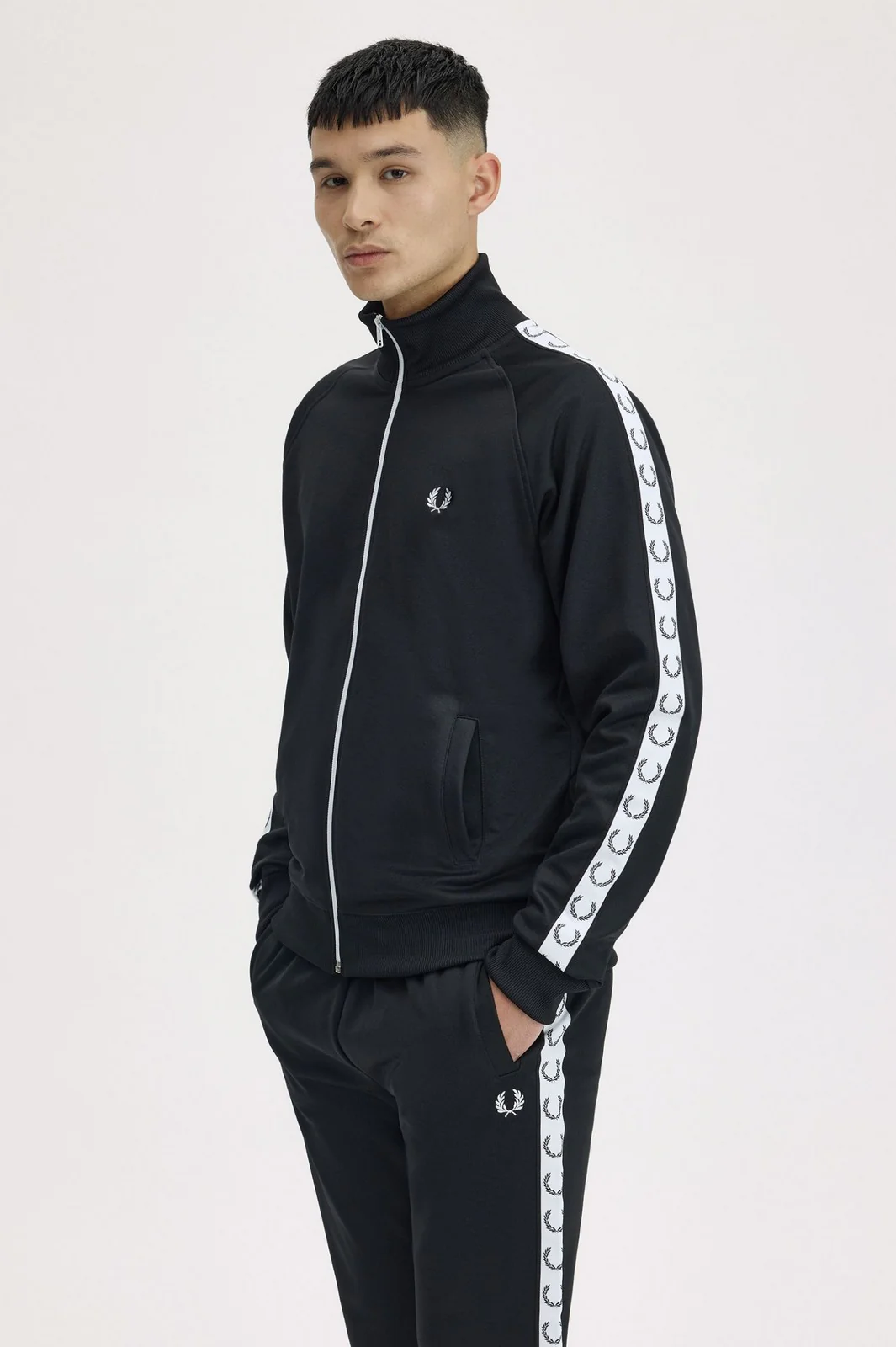 FRED PERRY Felpa Uomo FP TAPED TRACK JACKET FP-J4620-57 198 BLACK - Image 5