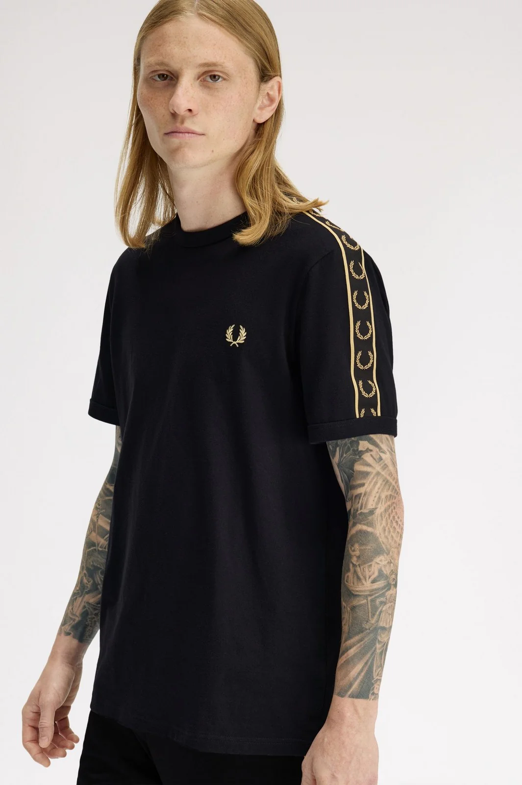 FRED PERRY T-shirt Uomo FP CONTRAST TAPE RINGER T-SHIRT FP-M4613-57 90A BLACK/CHAMPAGNE - Image 4
