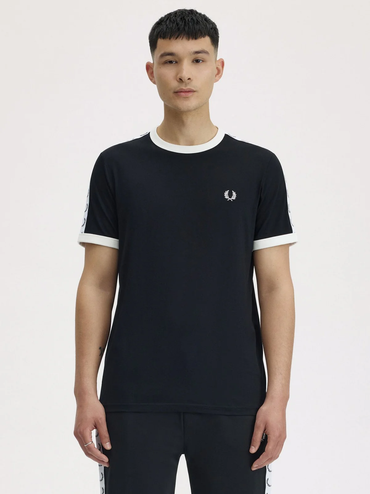 FRED PERRY T-shirt Uomo FP TAPED RINGER T-SHIRT FP-M4620-57 102 BLACK - Image 6