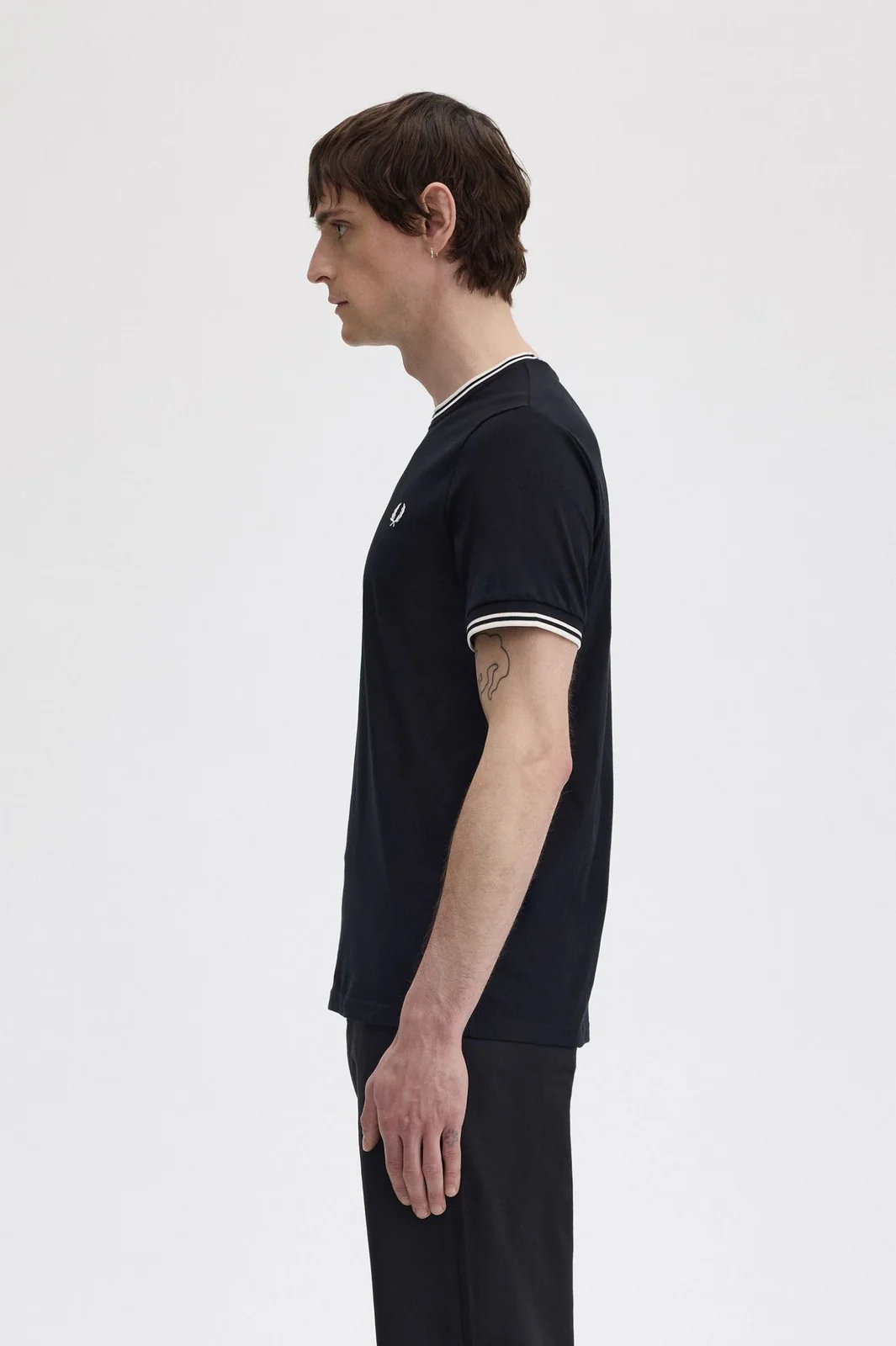 FRED PERRY T-shirt Uomo FP TWIN TIPPED T-SHIRT FP-M1588V-57 102 BLACK - Image 4