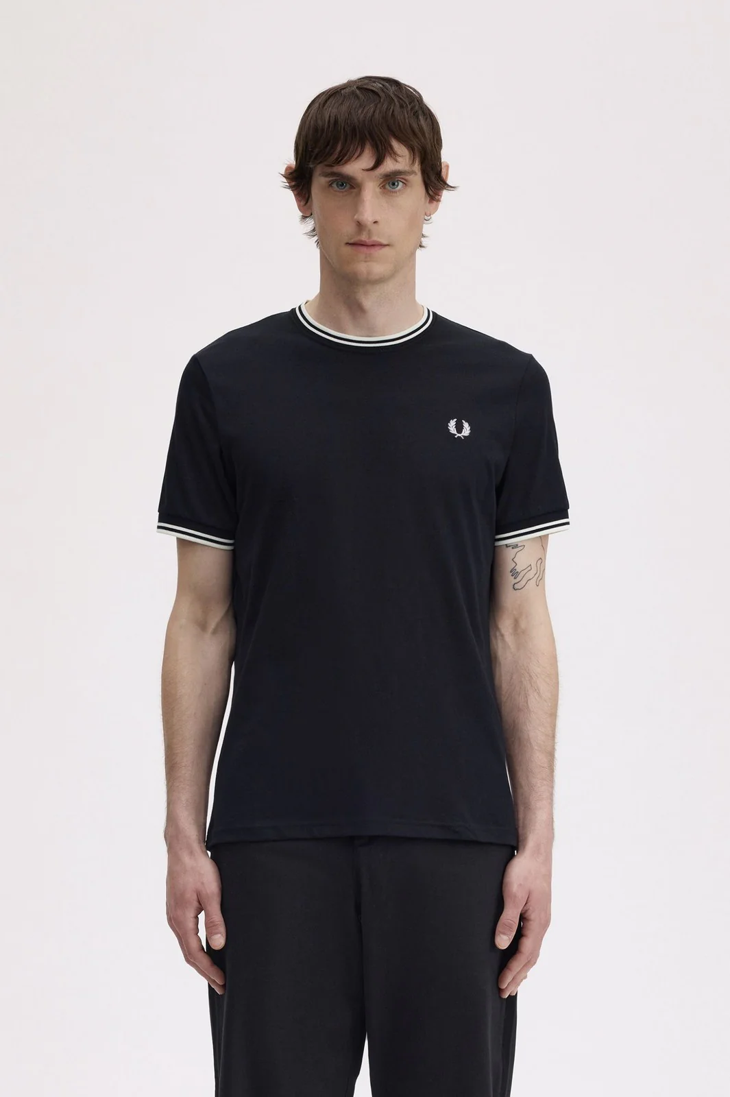 FRED PERRY T-shirt Uomo FP TWIN TIPPED T-SHIRT FP-M1588V-57 102 BLACK - Image 5