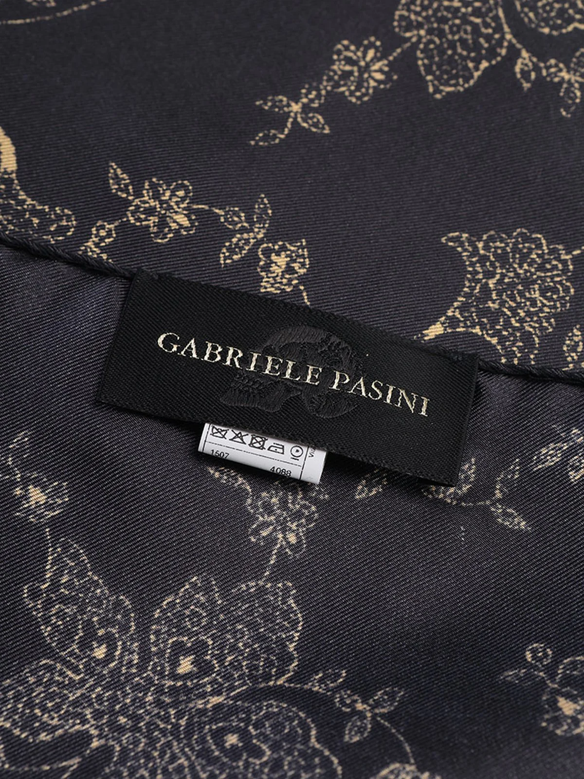 GABRIELE PASINI Foulard Uomo  59012/1  6110 Nero - Image 4