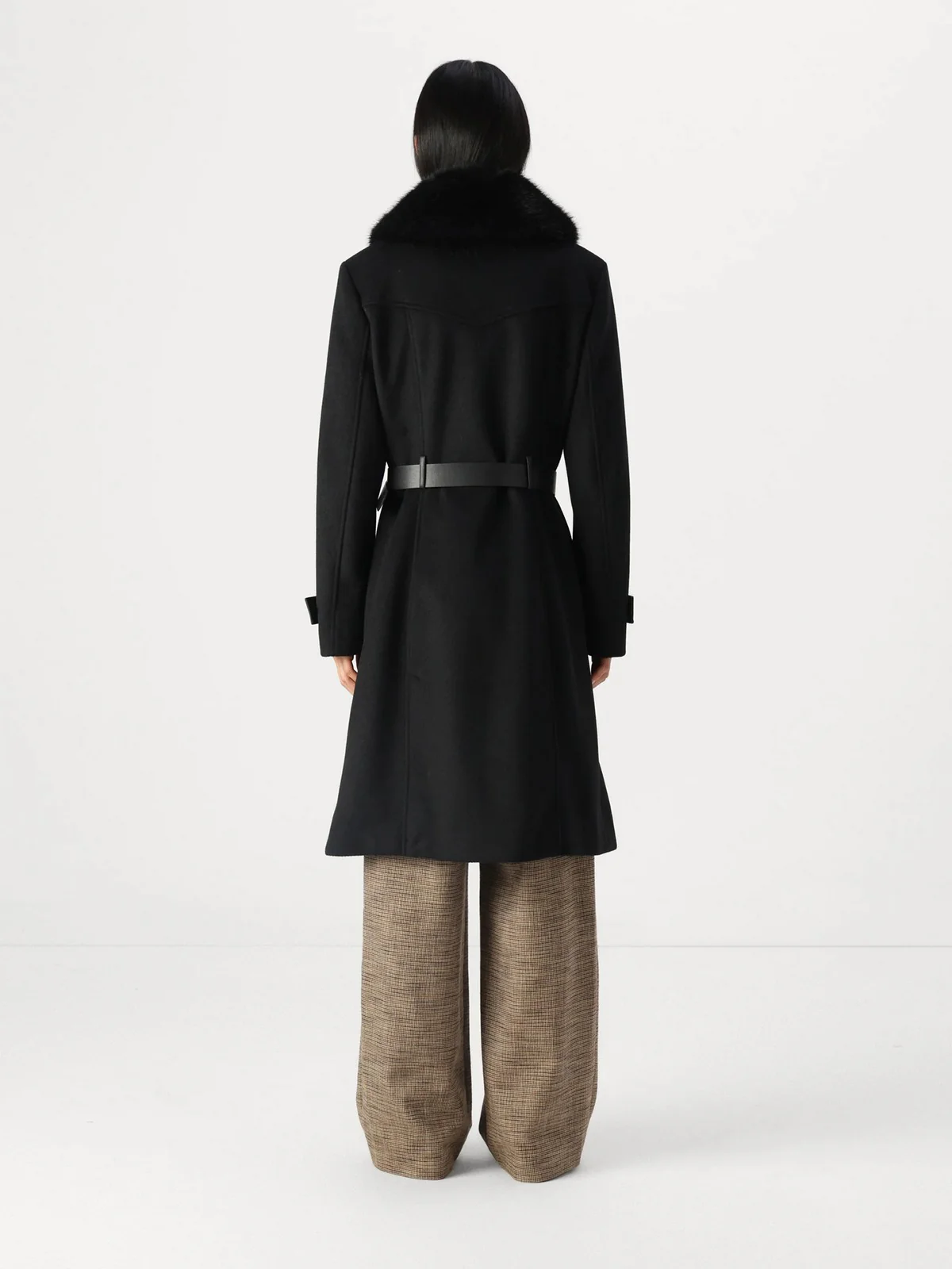 GUESS Cappotto Donna AMELIA DOUBLE BREAST BELT COAT W4BL46 WGKI2 JBLK Nero - Image 4