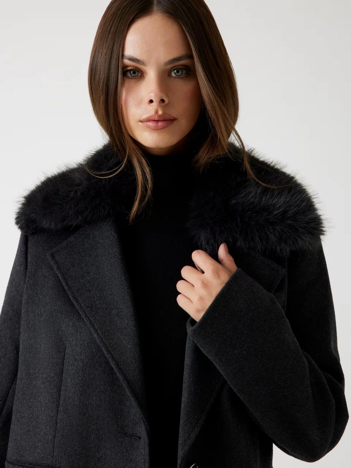 GUESS Cappotto Donna KAROLE FUR COLLAR COAT W5BL19 W2642 H901 DARK HEATHER GREY - Image 3