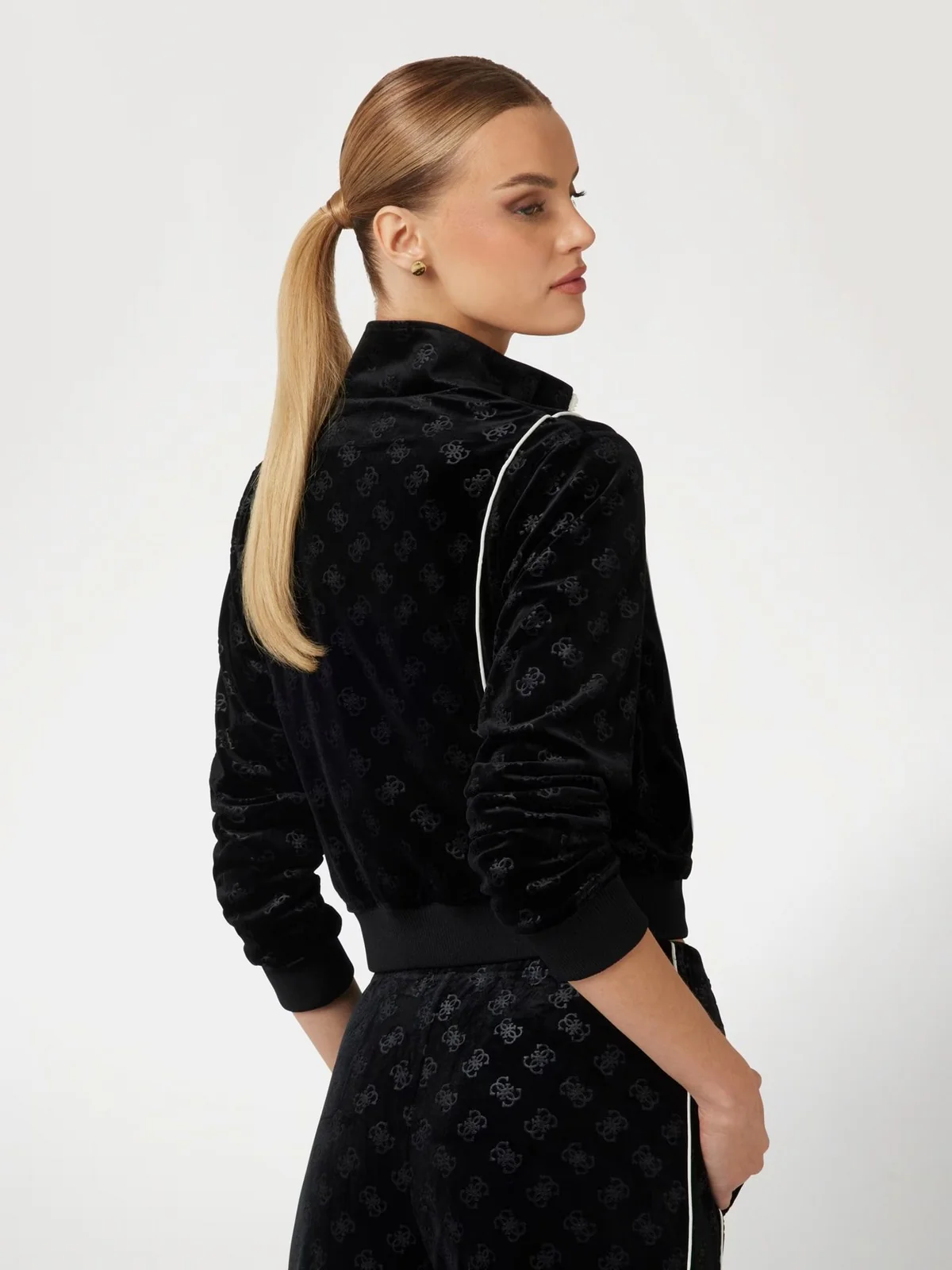 GUESS Felpa Donna KRISSY FULL ZIP SWEATSHIRT V4BQ04 KCHS2 P9YP Nero - Image 4