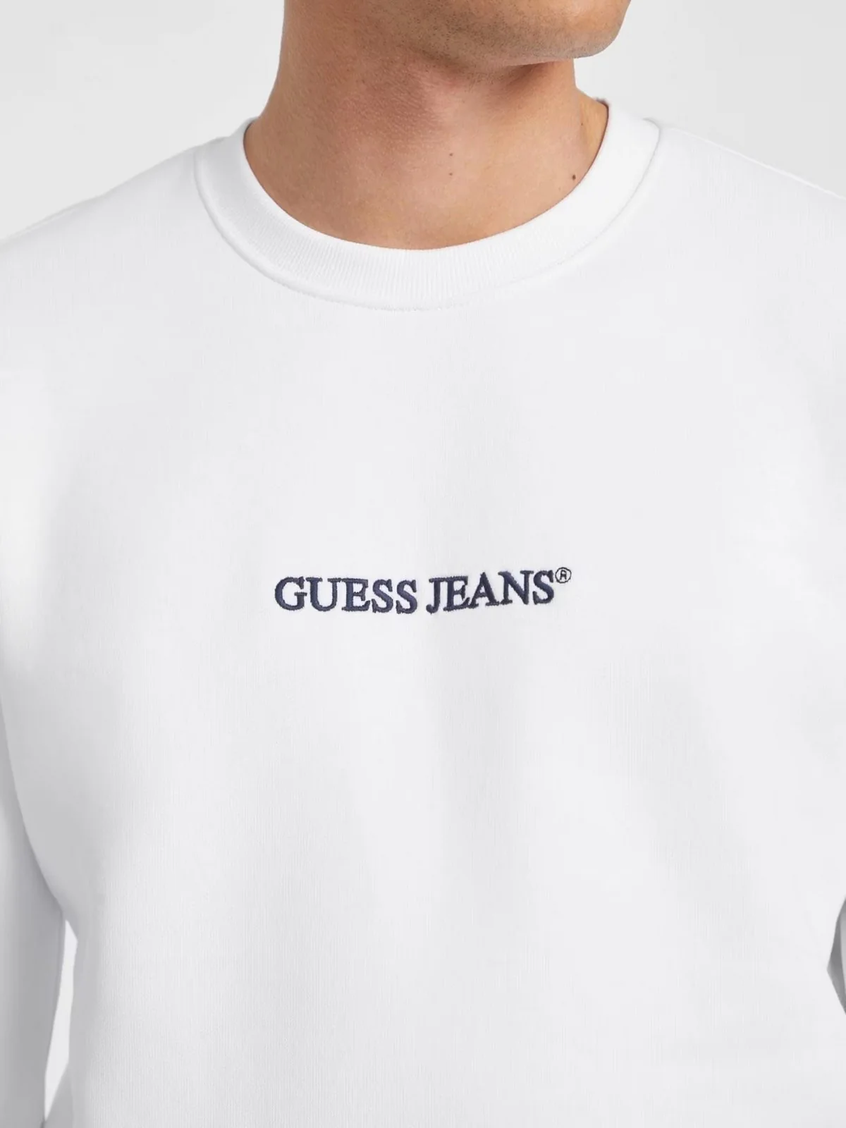 GUESS Felpa Uomo GJ CN SLIM LOGO EMB SWEAT M4YQ19 K9V31 G011 PURE WHITE - Image 3