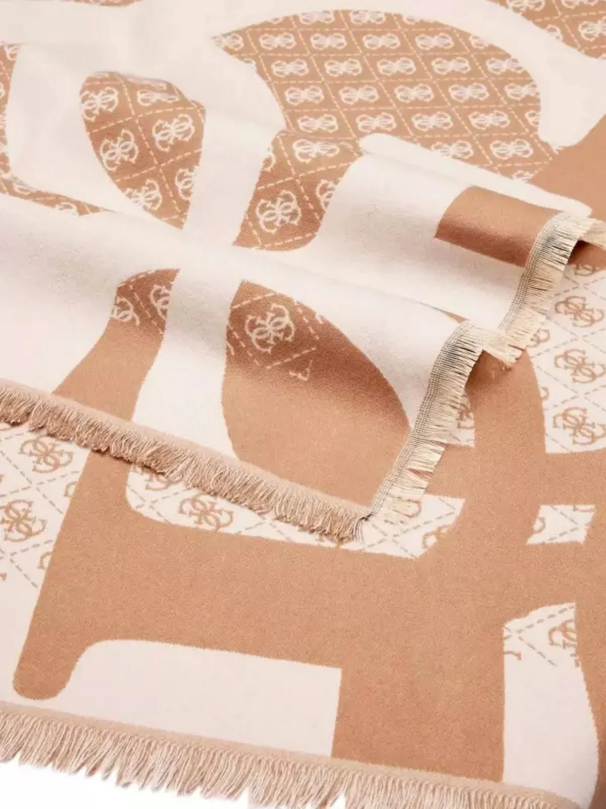 GUESS Foulard Donna JACQUARD KEFIAH 135X135 AW5418 POL03 BEI Beige - Image 2