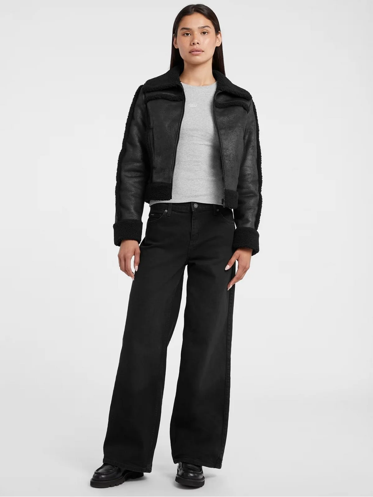 GUESS Giubbino Donna GJ FAUX SHEARLING JKT W5BL13 W1862 JBLK Jet Black A996 - Image 3
