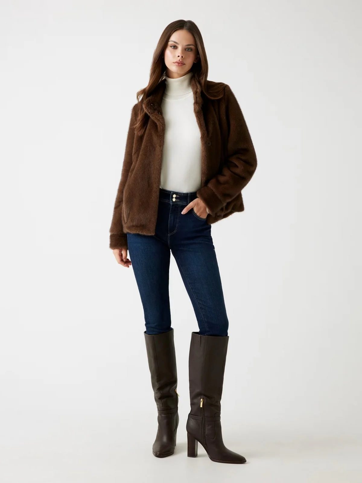 GUESS Giubbino Donna LUNA FAUX FUR JACKET W5BL64 W3920 F18S COLD BREW MULTI - Image 3