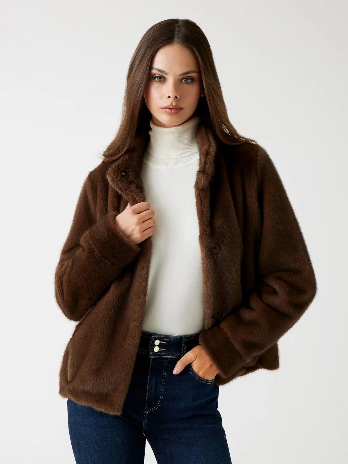 GUESS Giubbino Donna LUNA FAUX FUR JACKET W5BL64 W3920 F18S COLD BREW MULTI - Image 5