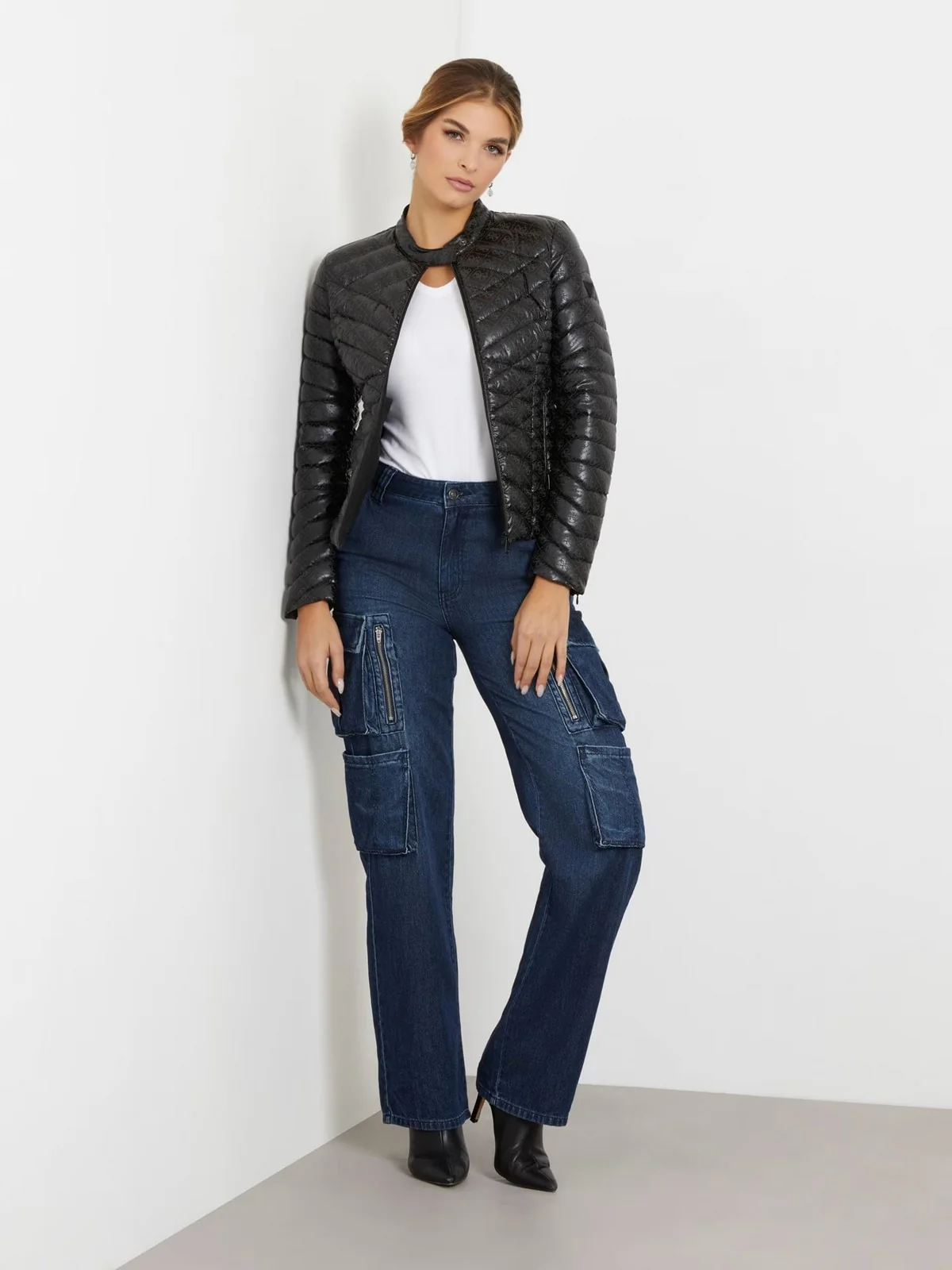GUESS Giubbino Donna New Vona Logo Jacket W4RL02 WFWM0 JTMU Nero - Image 3