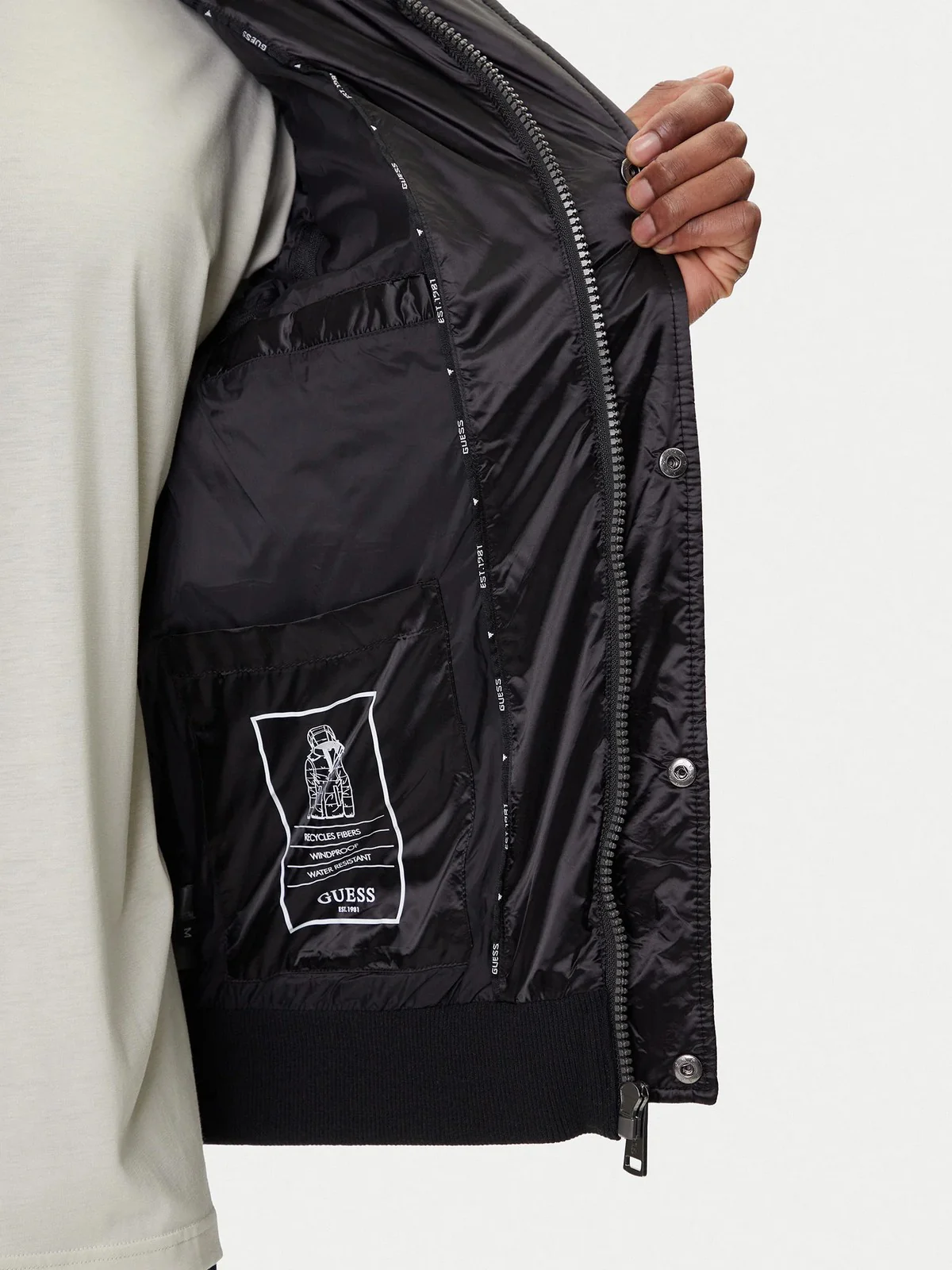 GUESS Giubbino Uomo METALLIZED PUFFA JACKET M5BL2L WGZF2 JBLK Jet Black A996 - Image 8