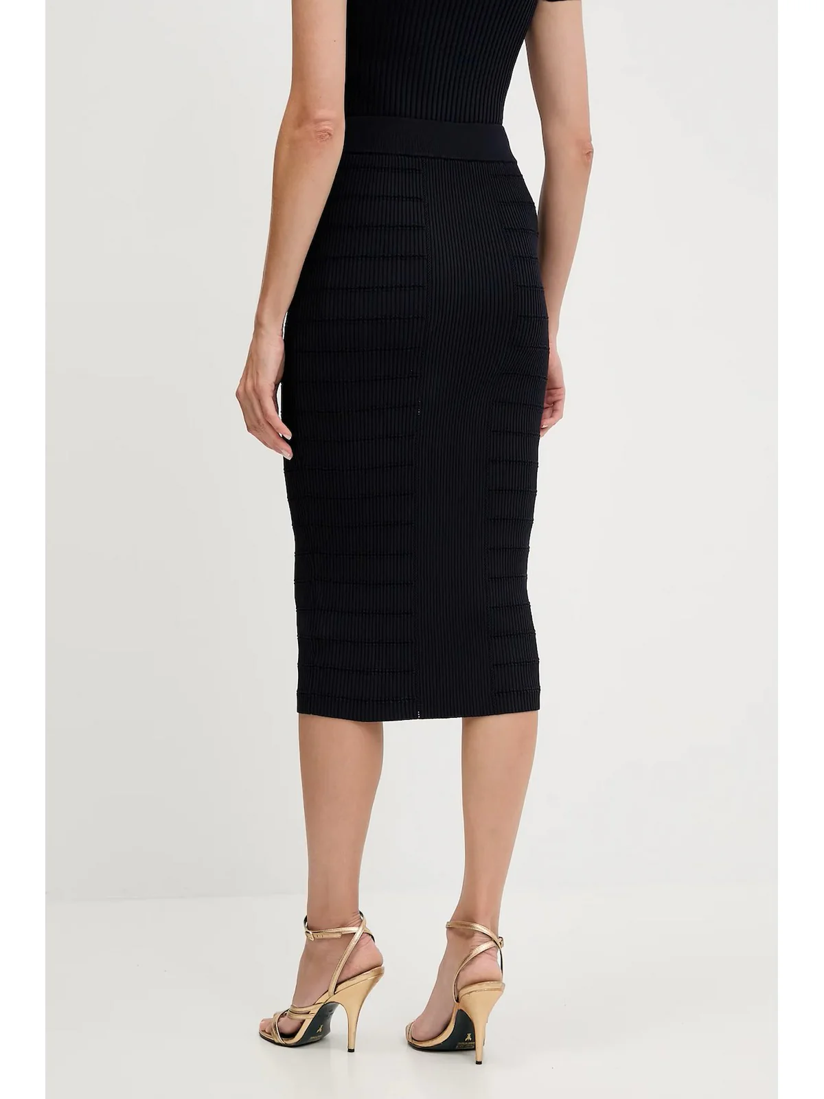 GUESS Gonna Donna EVANGELINE SWTR SKIRT W5YD66 Z0130 JBLK Jet Black A996 - Image 4