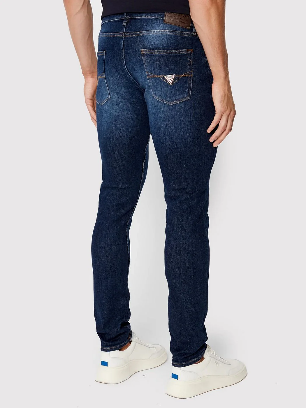 GUESS Jeans Uomo M2YA27 D4Q41 2CRD CARRY DARK - Image 6