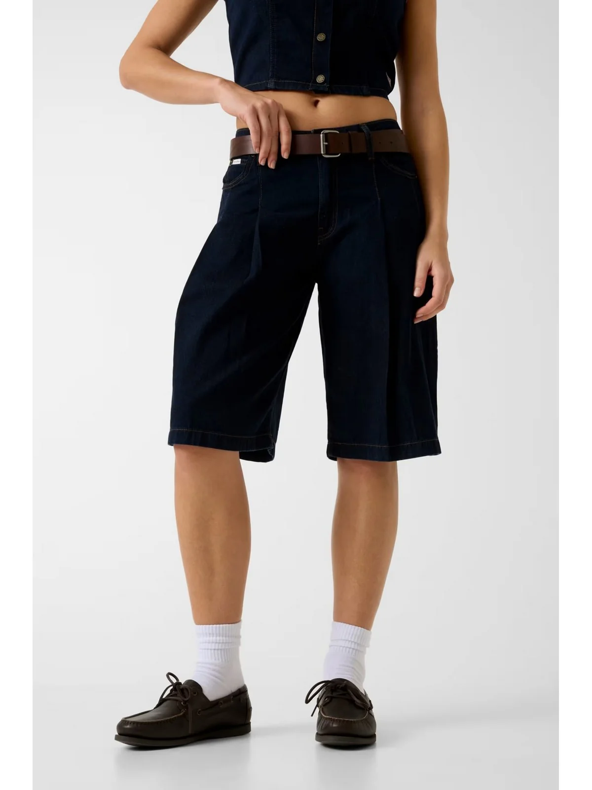 GUESS Pantaloncino Donna GJ CLASSIC PLEATED BERMUDA W6GDY5 D7971 GSMM GJ SUMMER VINTAGE DA - Image 3