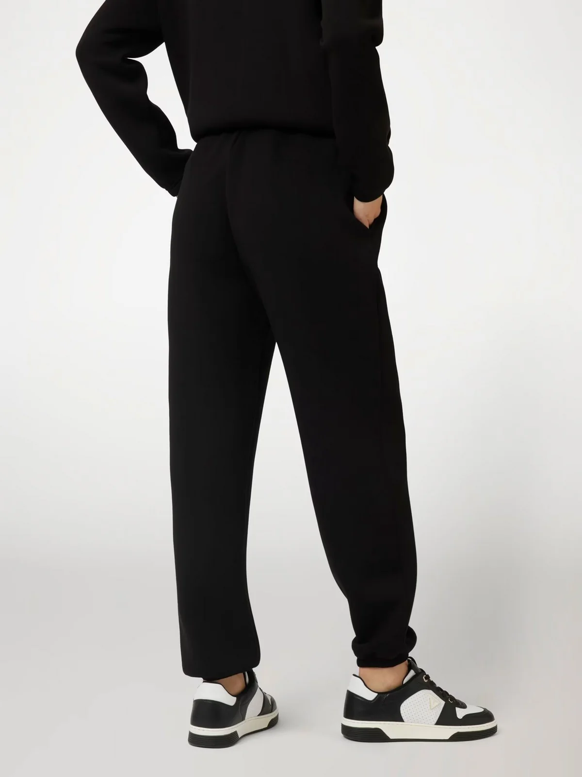GUESS Pantalone Donna CECILIA SCUBA JOGGER PANTS V4BB13 K7UW2 JBLK Nero - Image 4