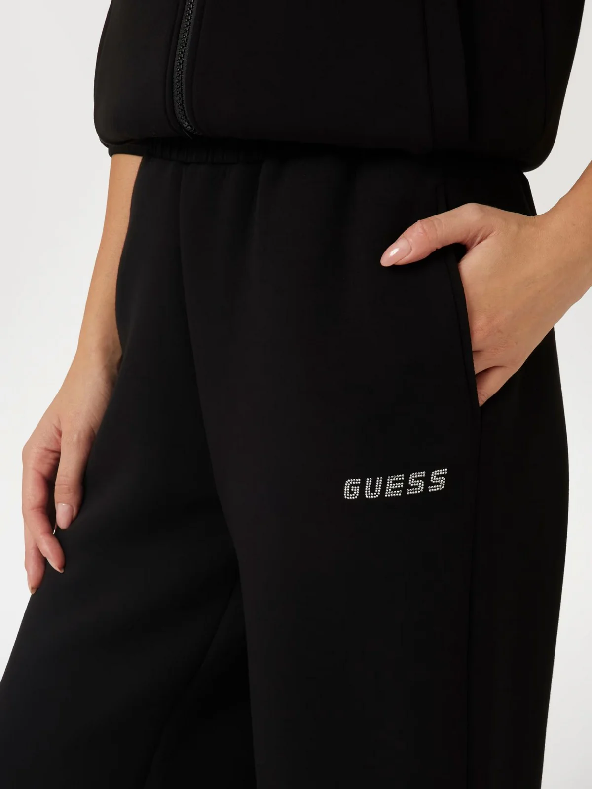 GUESS Pantalone Donna CECILIA SCUBA JOGGER PANTS V4BB13 K7UW2 JBLK Nero - Image 5