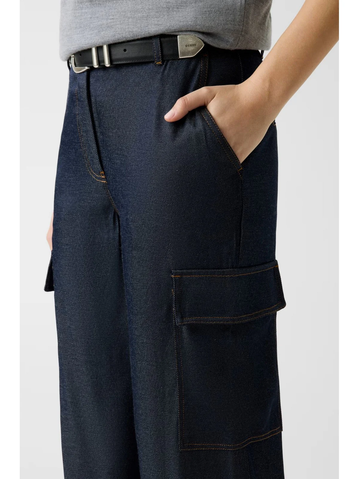GUESS Pantalone Donna REGINE FLUID CARGO W6RB65 WL842 FB6C INDIGO BLUE - Image 4