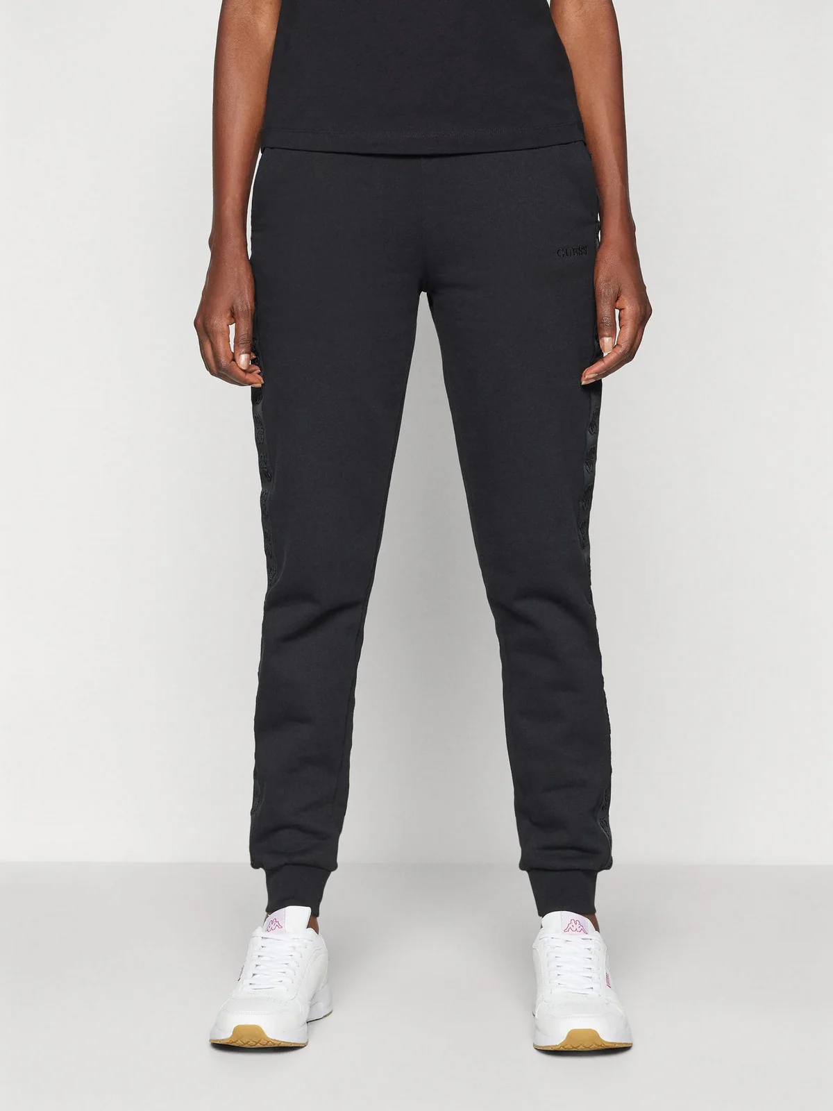 GUESS Pantalone Donna STACIE JOGGER V4BB00 KC5O0 JBLK Nero - Image 2