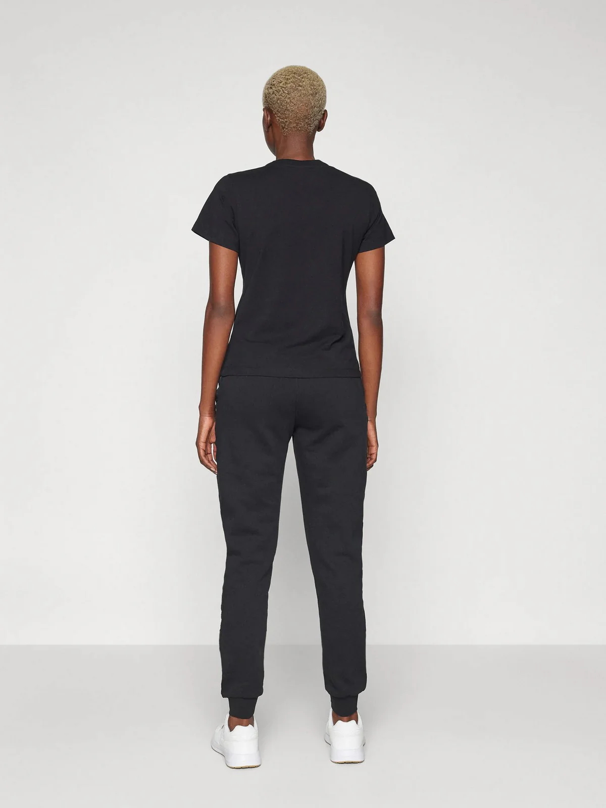 GUESS Pantalone Donna STACIE JOGGER V4BB00 KC5O0 JBLK Nero - Image 3