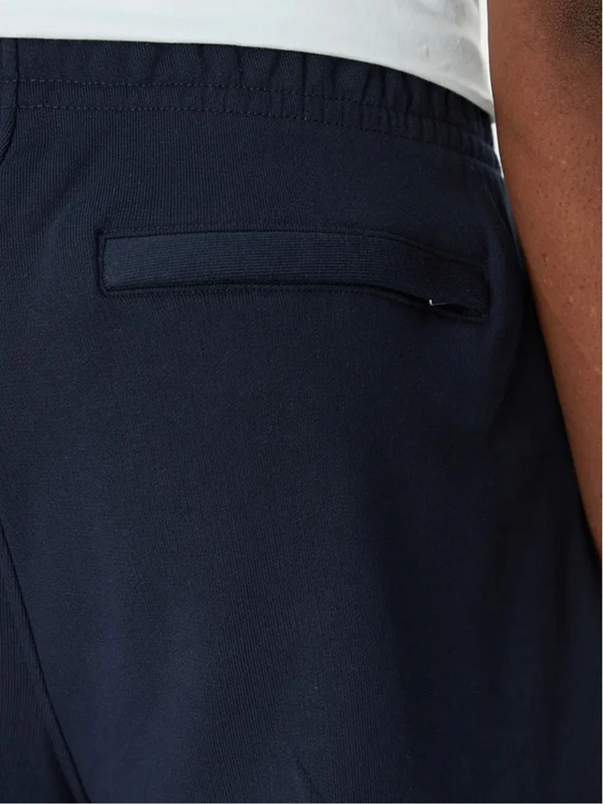 GUESS Pantalone Uomo GJ REG EMBRO SHORTS M5GD49 KCPR1 A71W DARING OCEAN - Image 5