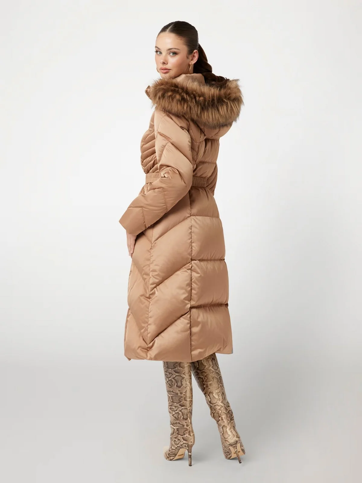 GUESS Piumino Donna NEW OLGA LONG REAL DOWN W4BL41 WEX52 G1DQ Beige - Image 4