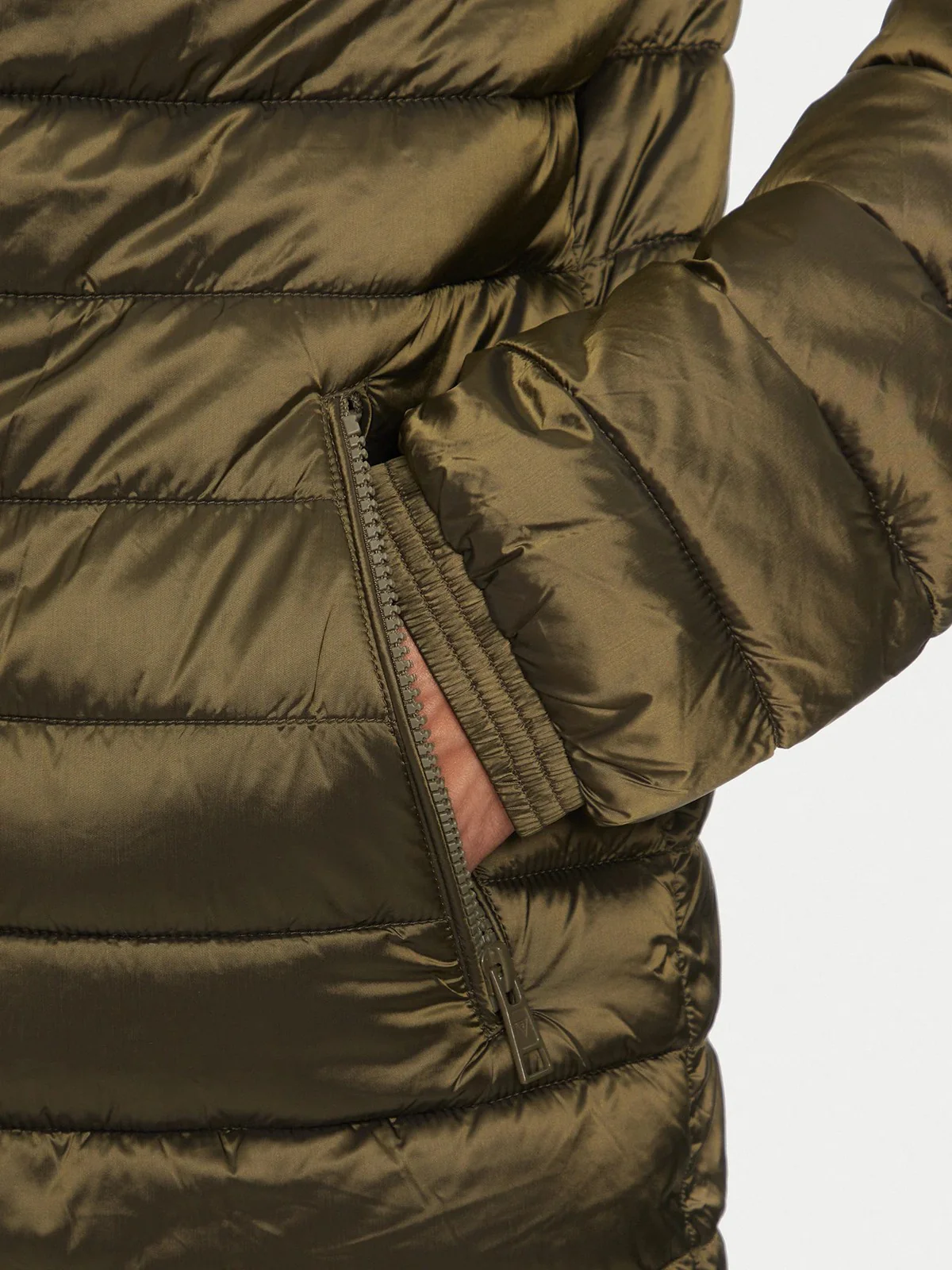 GUESS Piumino Uomo GJ HOODED PUFFER M4YL99 WG922 G8EV Verde - Image 4