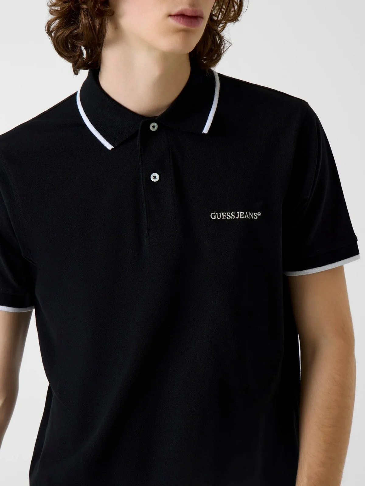 GUESS Polo Uomo GJ REG EMBRO SS POLO TIPPING M6RP24 KCJV1 S9HJ JET BLACK PURE WHITE - Image 3