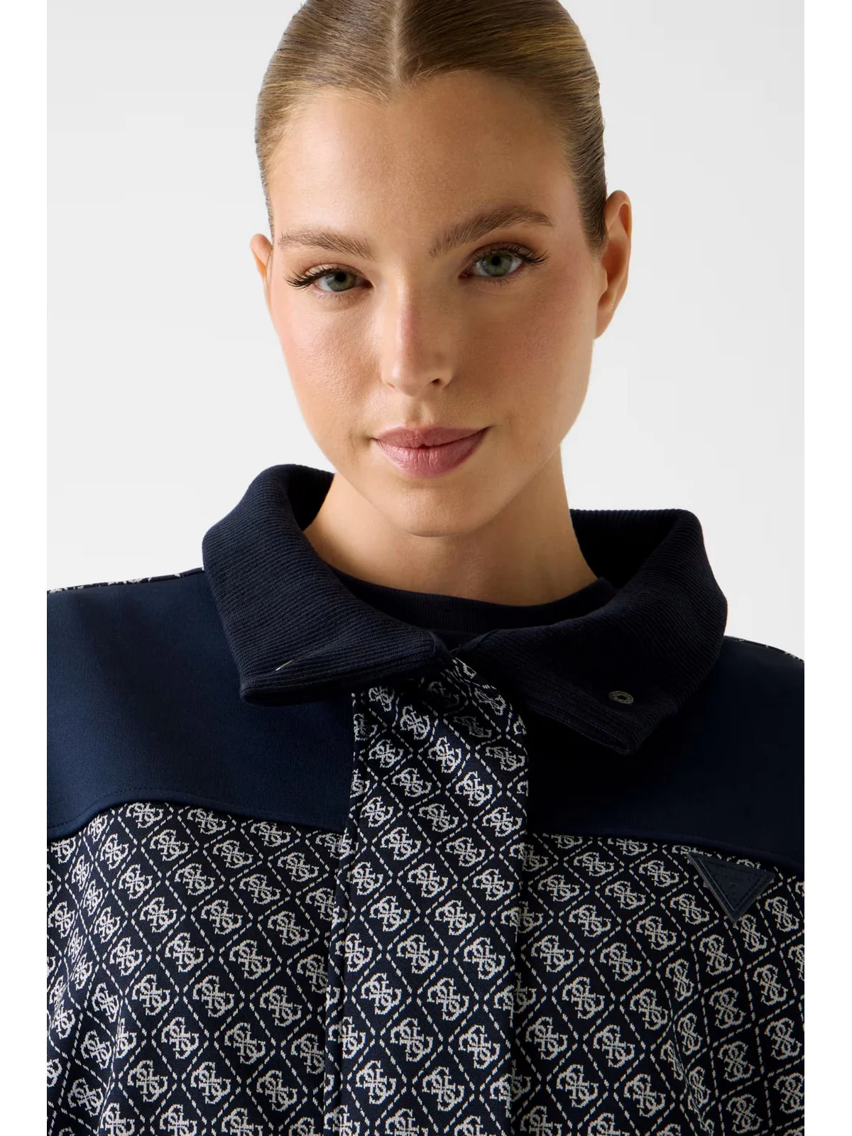 GUESS SPORT Giubbino Donna MAYA 4G FULL ZIP JACKET V6RL08 K2042 FJBB 4G JACQUARD MOON - Image 5
