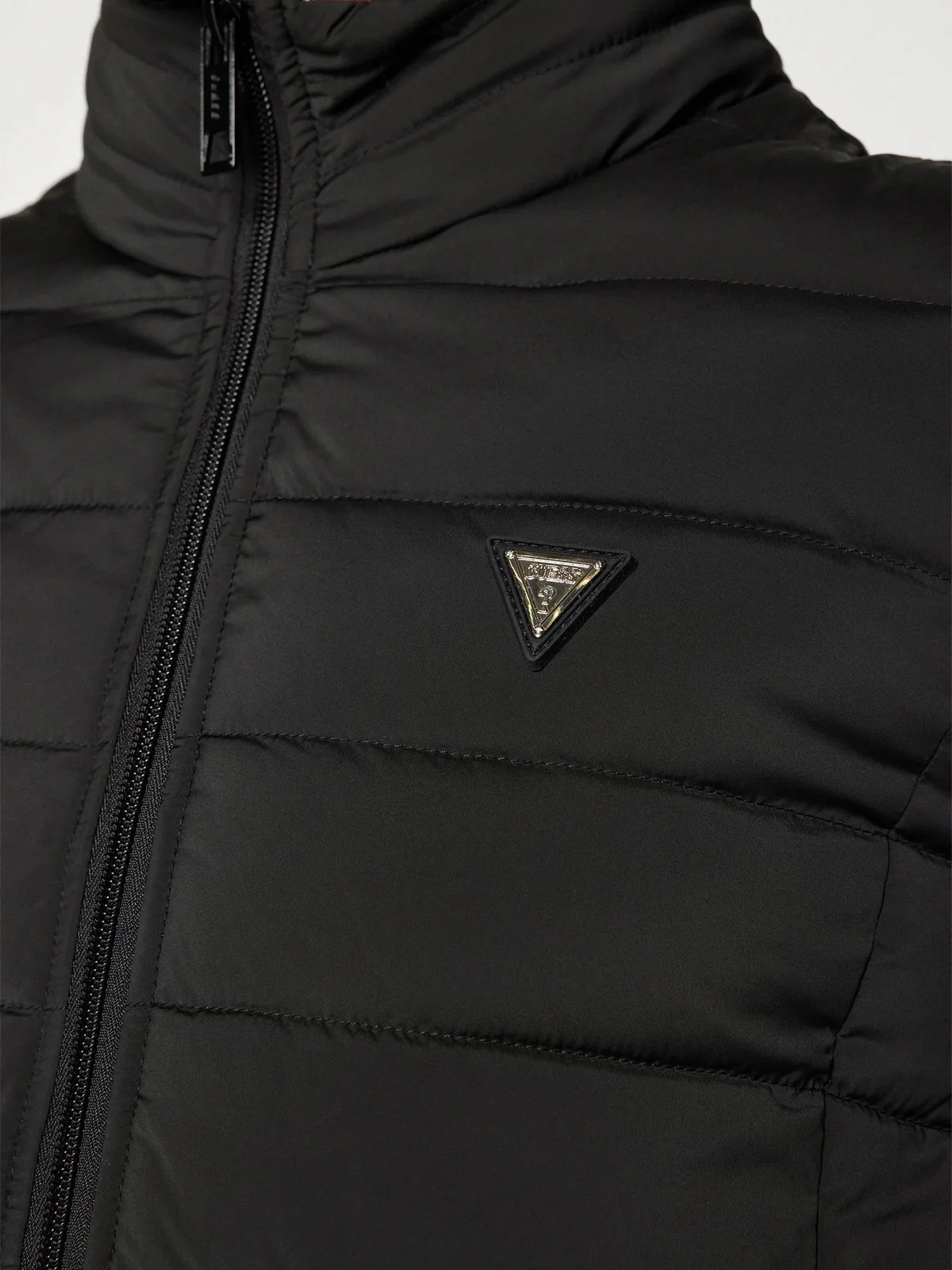 GUESS SPORT Giubbino Donna SOLID HEAVY DIANN PUFFER JACKE V4YL04 WF3X0 JBLK Jet Black A996 - Image 4