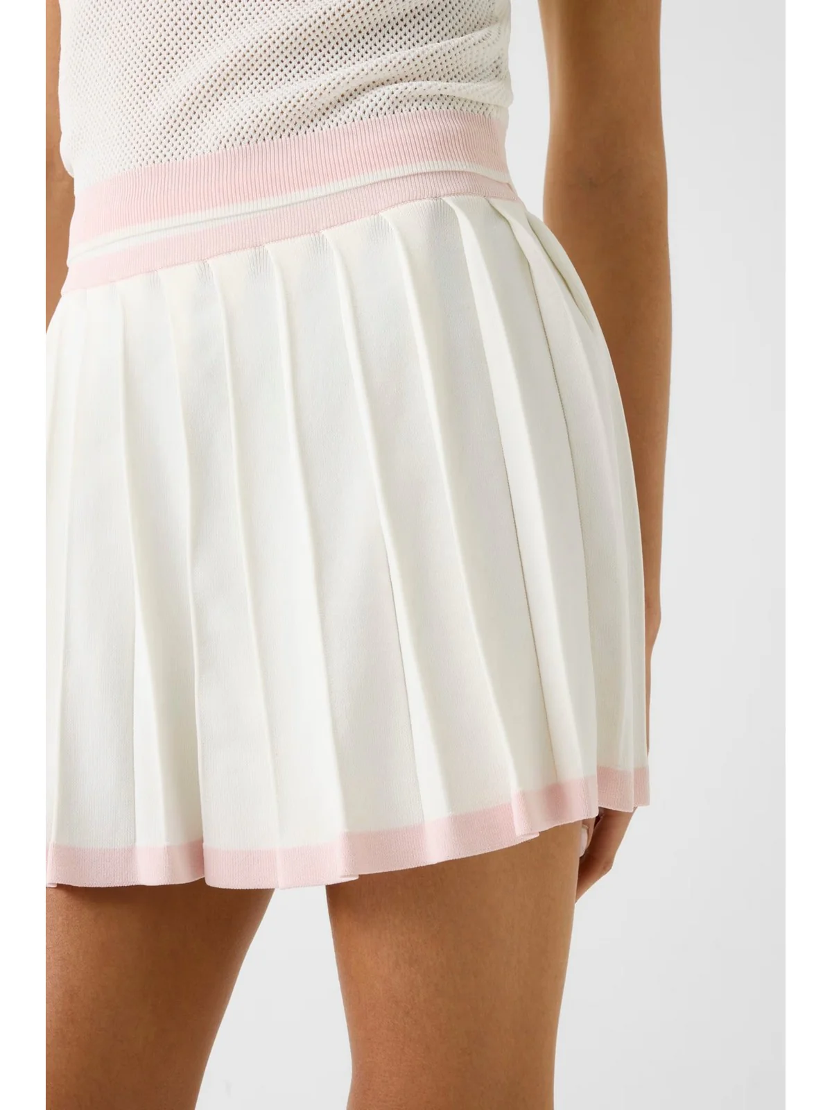 GUESS SPORT Gonna Donna GABRY PLEATED SKIRT SWTR V6GD04 Z0649 A10F NEIGE WHITE - Image 6