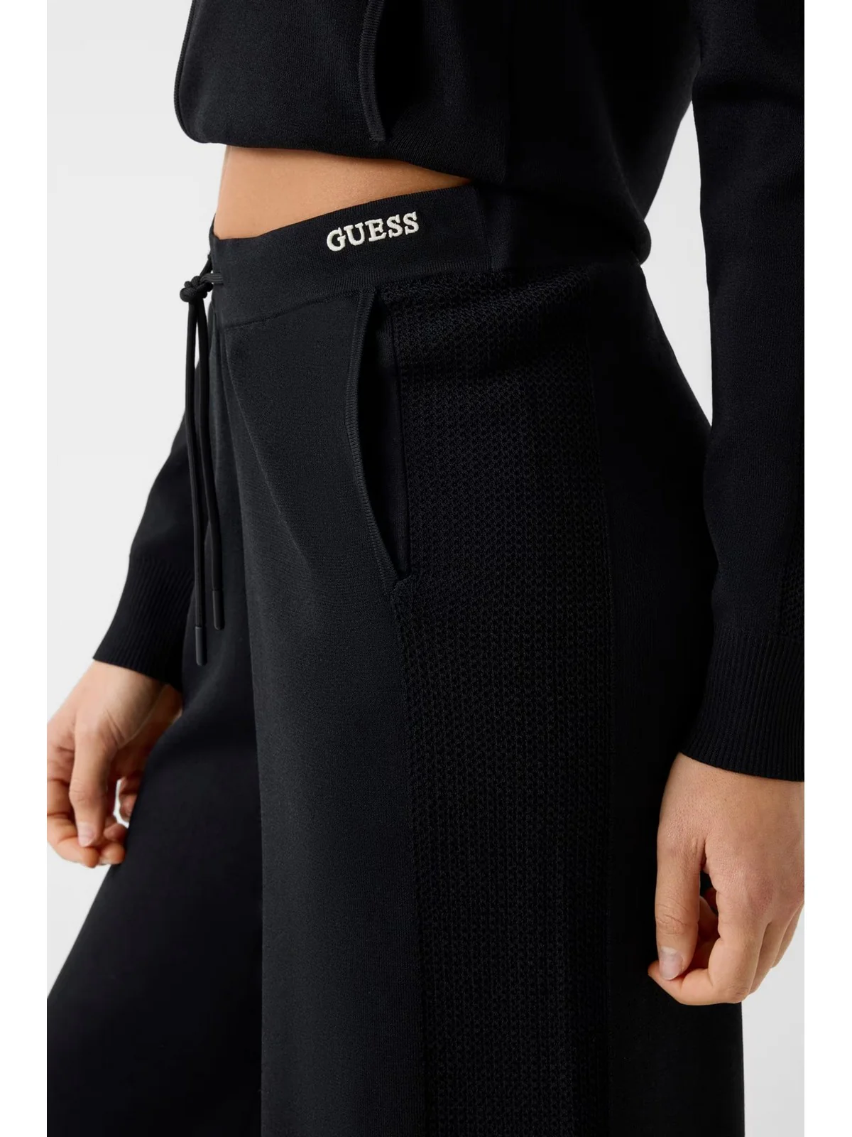 GUESS SPORT Pantalone Donna GABRY STRAIGHT PANT SWTR V6GB06 Z0651 JBLK Jet Black A996 - Image 5
