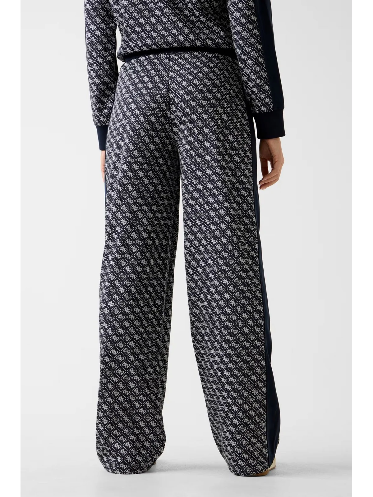 GUESS SPORT Pantalone Donna MAYA 4G WIDE LEG PANTS V6RB09 K2042 FJBB 4G JACQUARD MOON - Image 4