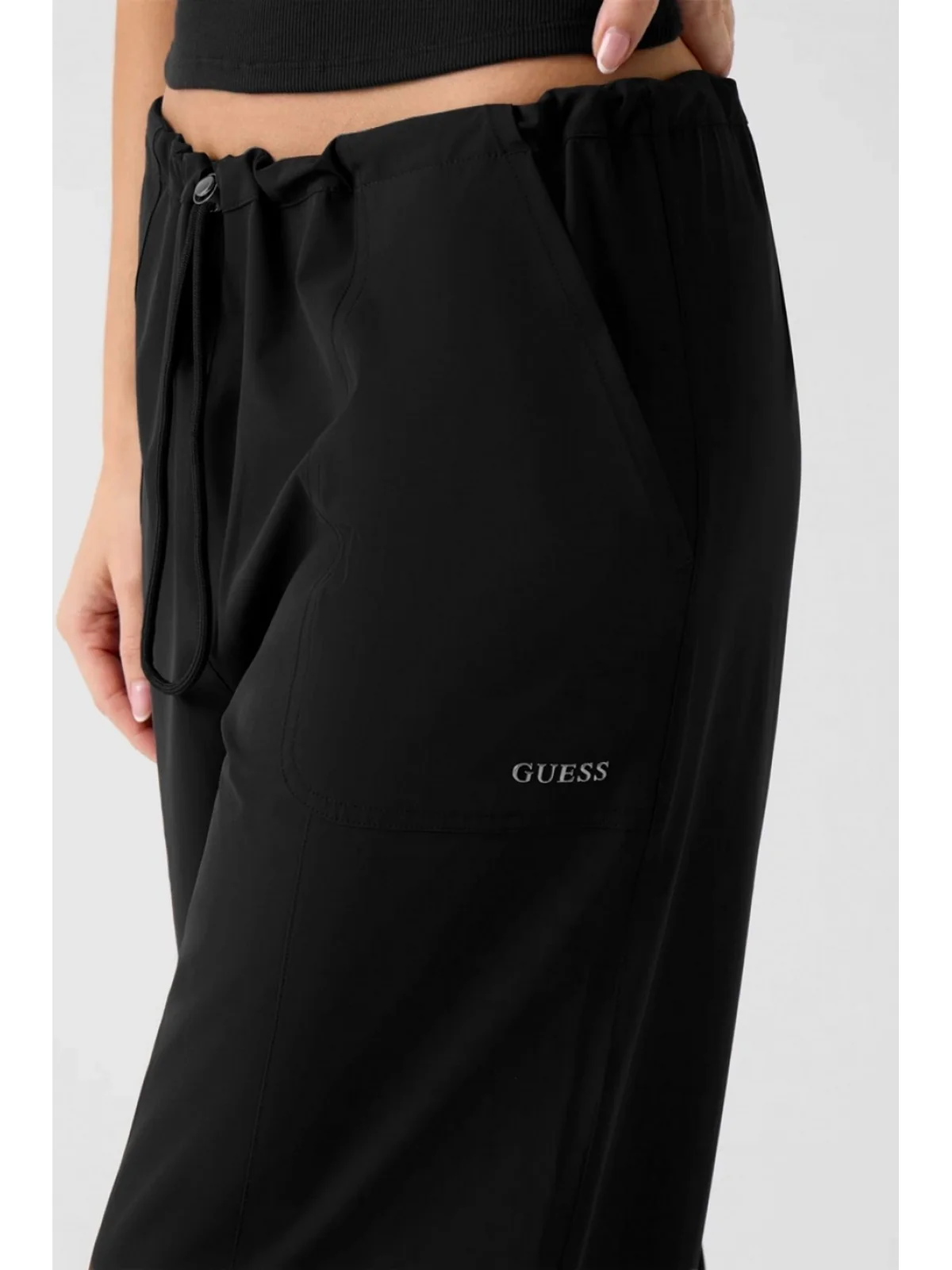 GUESS SPORT Pantalone Donna NAT CARGO PANTS V6RB16 WL232 JBLK Jet Black A996 - Image 4