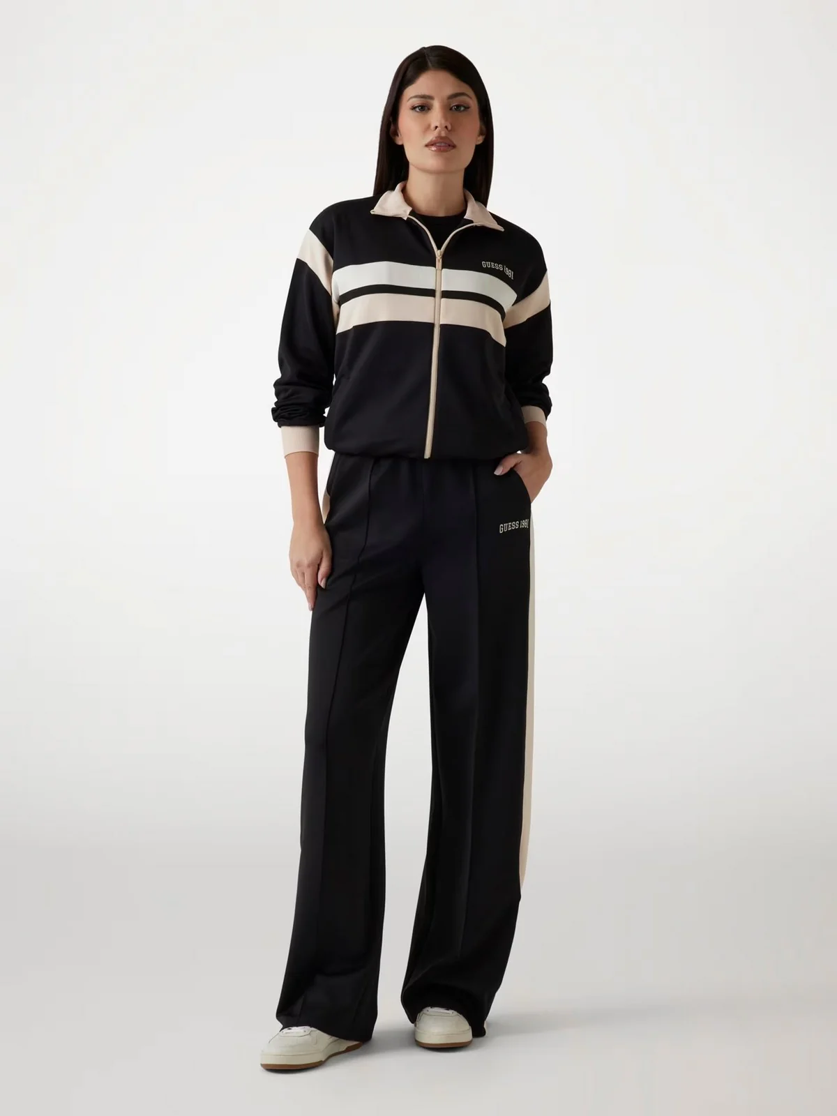 GUESS SPORT Pantalone Donna SUZANNE STRAIGHT LEG V5RB00 KCO72 G1I9 Nero - Image 3