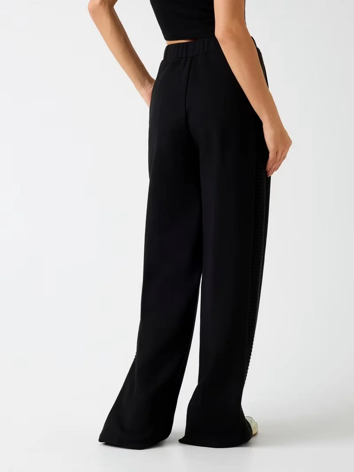 GUESS SPORT Pantalone Donna V5BB11 K1981 JBLK Jet Black A996 - Image 4