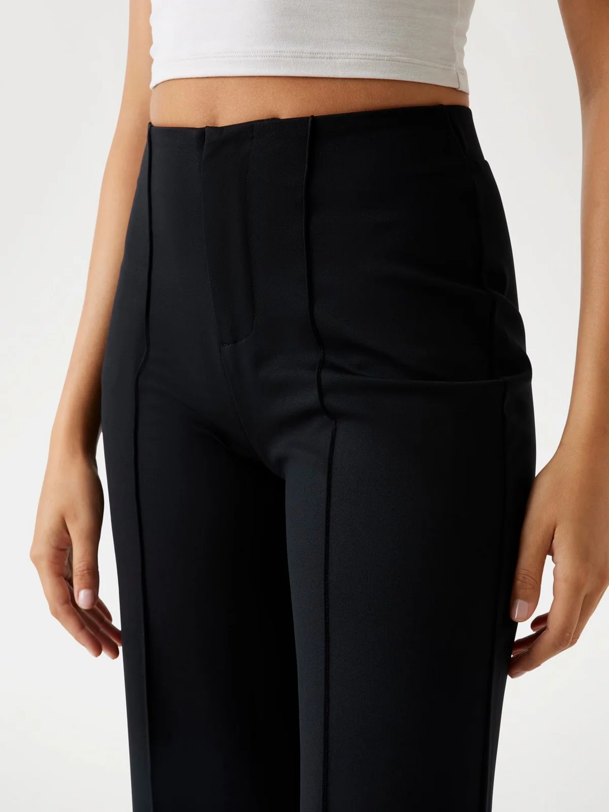 GUESS SPORT Pantalone Donna  V5YB11 KCX42 JBLK Jet Black A996 - Image 4