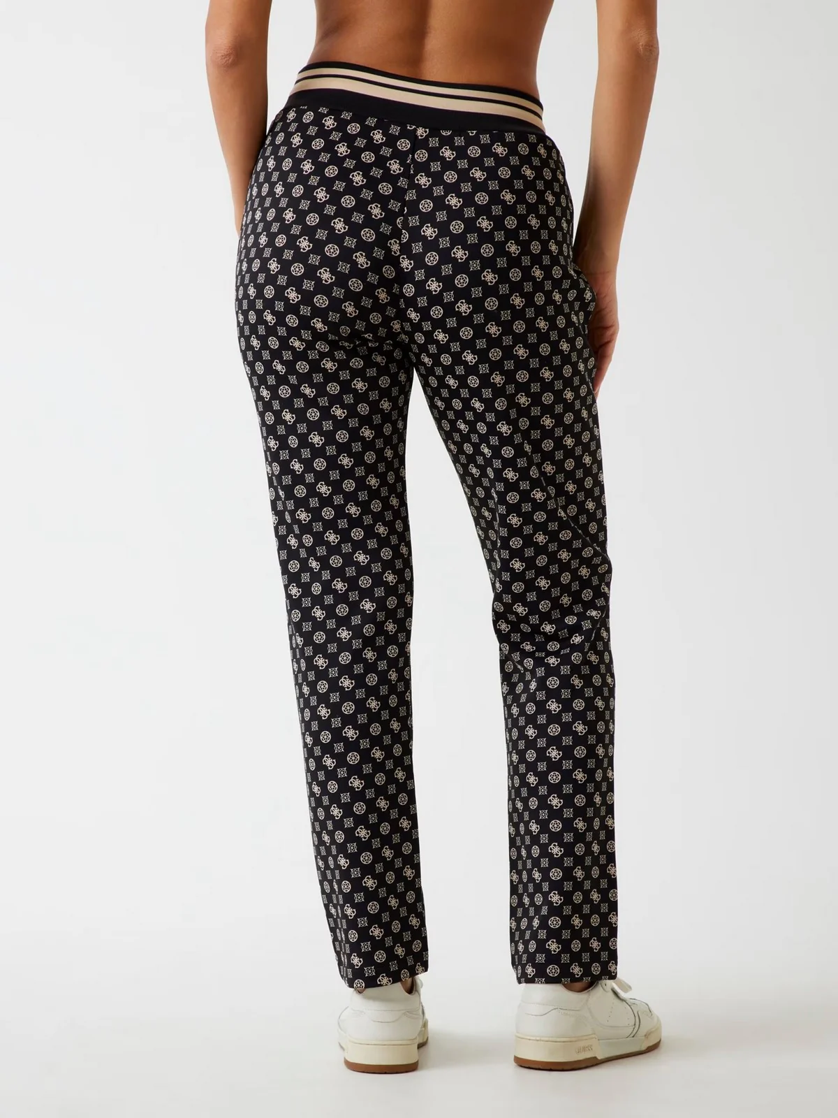GUESS SPORT Pantalone Donna  V5YB20 KB212 PJ4P AOP JBLK/COCB OLOGRA - Image 3